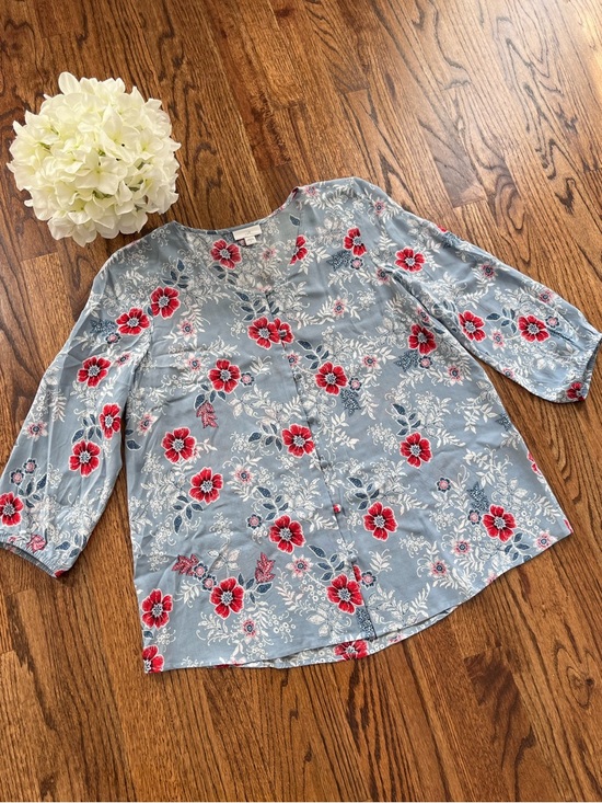 J. Jill Tops - J. Jill Women’s Light Blue Floral Button-Down Blouse Size M